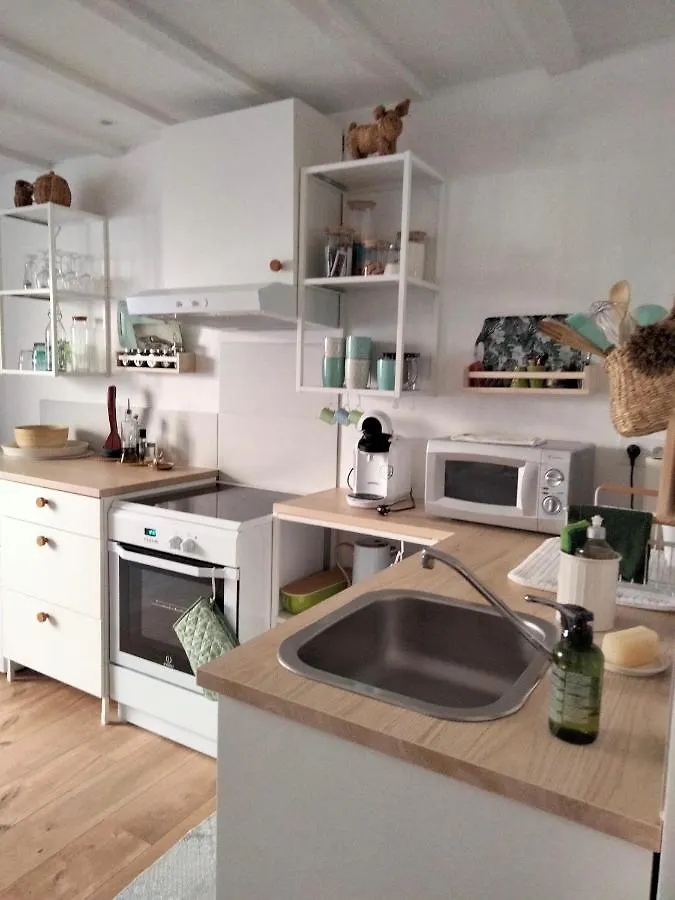 Ferienwohnung A L'Ombre De La Dame Cucuron