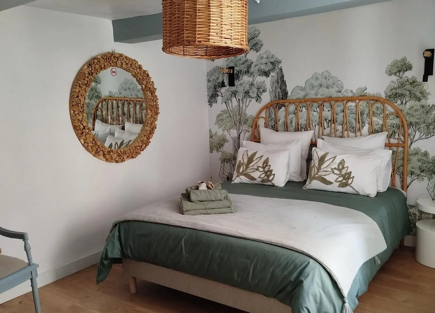 Ferienwohnung A L'Ombre De La Dame Cucuron Frankreich