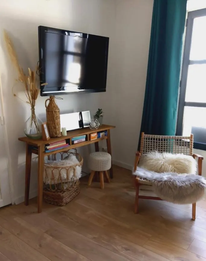 Ferienwohnung A L'Ombre De La Dame Cucuron